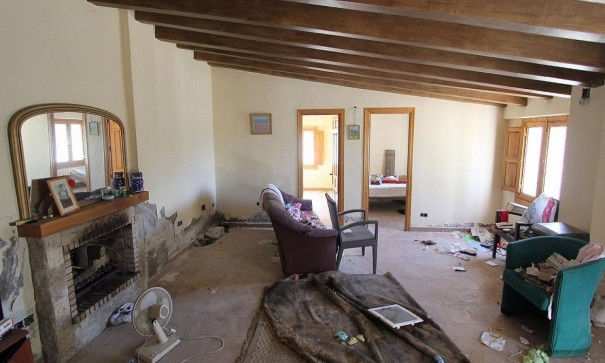 Återförsäljning - Fristående villa -
Petrer