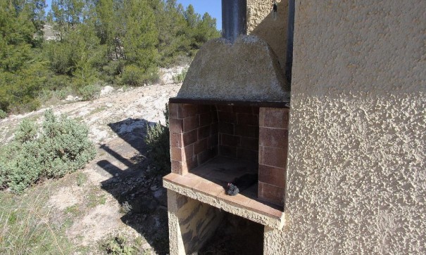 Återförsäljning - Fristående villa -
Petrer