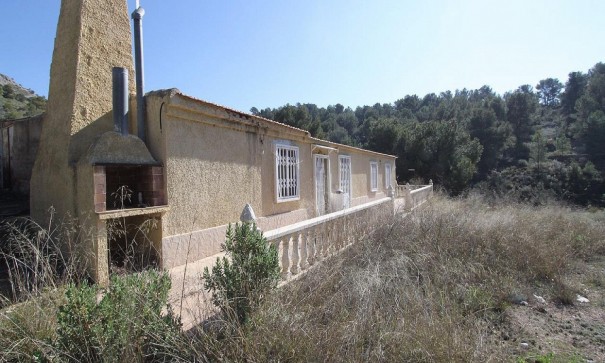 Återförsäljning - Fristående villa -
Petrer