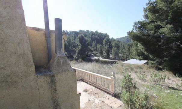 Återförsäljning - Fristående villa -
Petrer