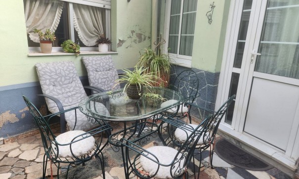 Revente - Maison de ville -
Monóvar