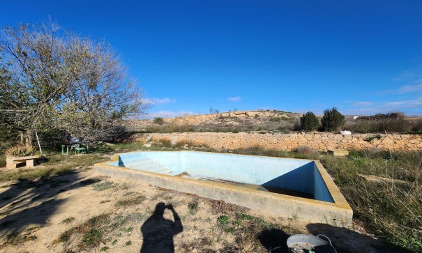 Videresalg - Finca landejendom -
Pinoso