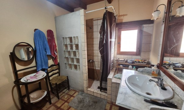 Videresalg - Finca landejendom -
Pinoso