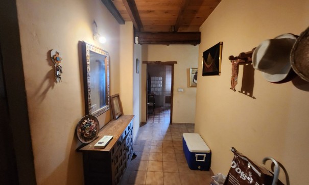 Videresalg - Finca landejendom -
Pinoso