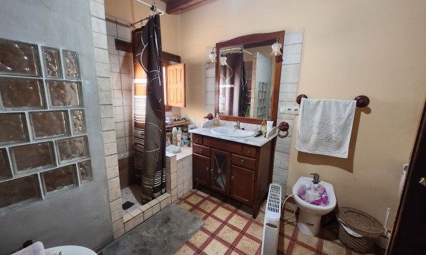 Videresalg - Finca landejendom -
Pinoso