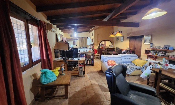 Videresalg - Finca landejendom -
Pinoso