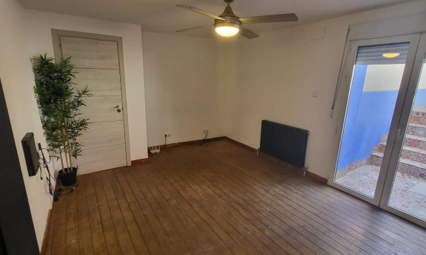 Sprzedaż - Finca nieruchomość wiejska -
Raspay