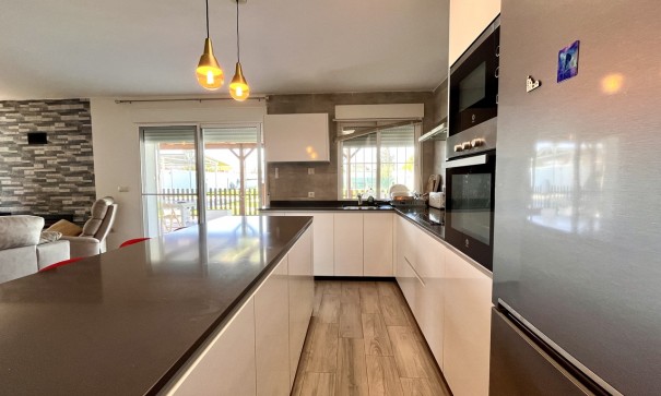 Videresalg - Finca landejendom -
Alcantarilla