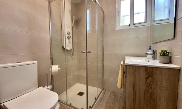 Videresalg - Finca landejendom -
Alcantarilla