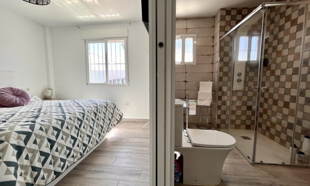 Videresalg - Finca landejendom -
Alcantarilla