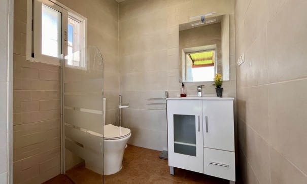 Videresalg - Finca landejendom -
Alcantarilla