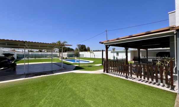 Videresalg - Finca landejendom -
Alcantarilla