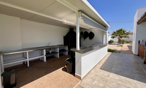 Videresalg - Finca landejendom -
Alcantarilla