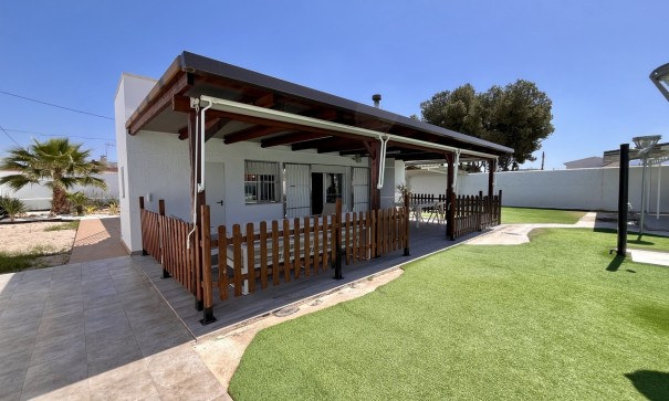 Videresalg - Finca landejendom -
Alcantarilla