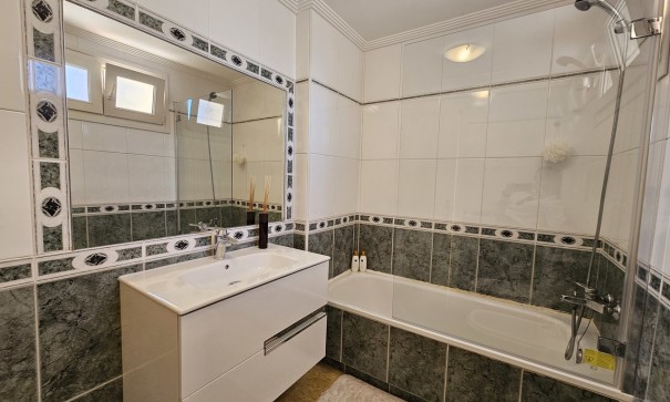 Sale - Detached Villa -
Dehesa de Campoamor - Dehesa de campoamor