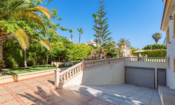 Sale - Detached Villa -
Orihuela Costa - Playa Flamenca