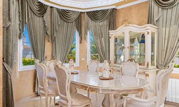 Sale - Detached Villa -
Orihuela Costa - Playa Flamenca