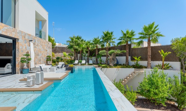 Herverkoop - Vrijstaande Villa -
Orihuela - Las Colinas Golf