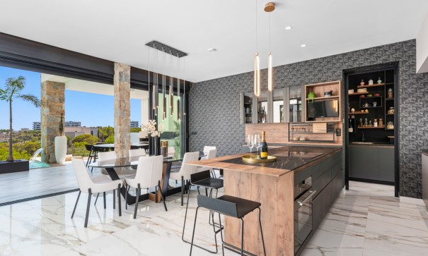 Herverkoop - Vrijstaande Villa -
Orihuela - Las Colinas Golf