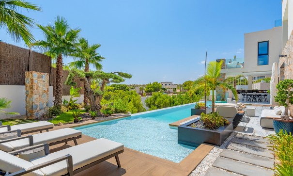 Herverkoop - Vrijstaande Villa -
Orihuela - Las Colinas Golf