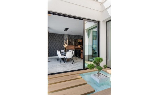 Herverkoop - Vrijstaande Villa -
Orihuela - Las Colinas Golf