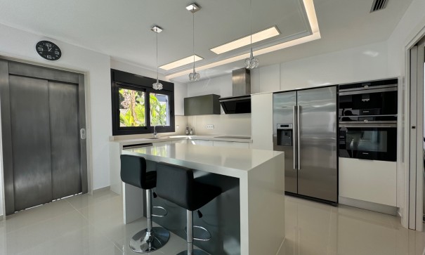 Sale - Detached Villa -
San Miguel de Salinas - San Miguel Salinas