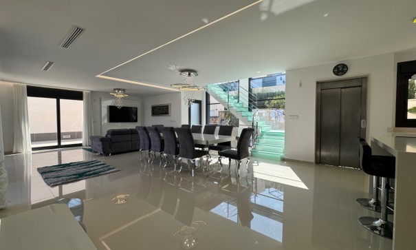 Sale - Detached Villa -
San Miguel de Salinas - San Miguel Salinas