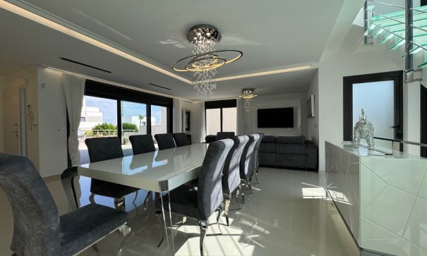 Sale - Detached Villa -
San Miguel de Salinas - San Miguel Salinas