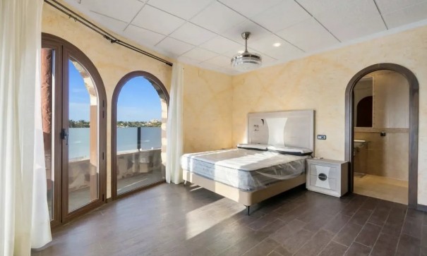 Sale - Detached Villa -
Orihuela Costa - La Zenia