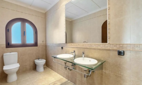 Sale - Detached Villa -
Orihuela Costa - La Zenia