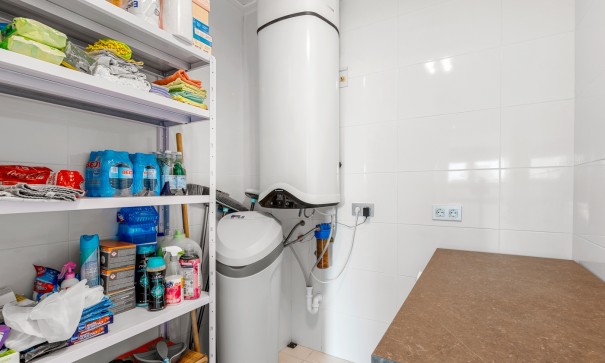 Sprzedaż - Willa wolnostojąca -
Benijofar