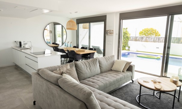 Sale - Detached Villa -
Finestrat - Urbanizaciones