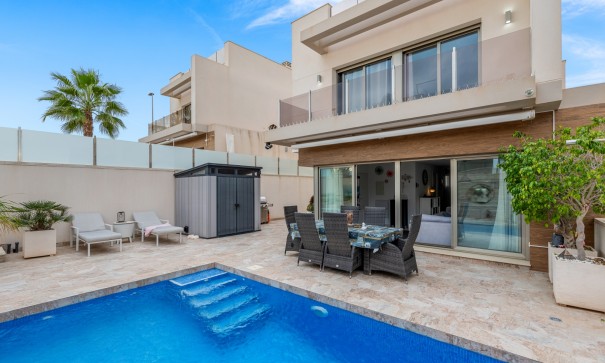 Sale - Detached Villa -
Orihuela Costa - Villamartín