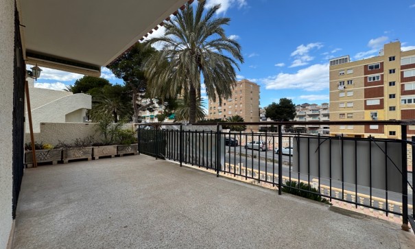 Herverkoop - Vrijstaande Villa -
Orihuela Costa - La Zenia