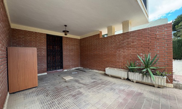 Herverkoop - Vrijstaande Villa -
Orihuela Costa - La Zenia