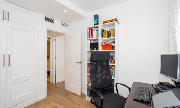 Återförsäljning - Fristående villa -
Orihuela Costa - Cabo Roig