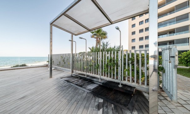 Återförsäljning - Lägenhet lägenhet -
Orihuela Costa - Punta Prima