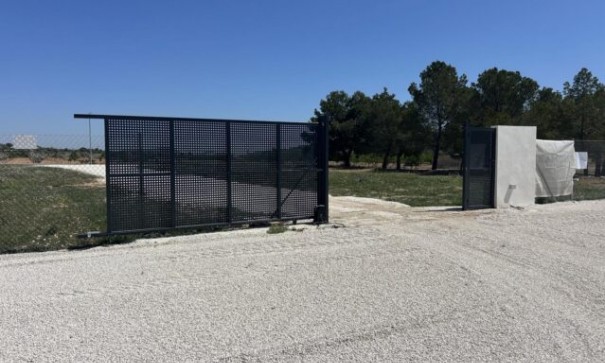 Resale - Freistehende Villa -
Hondón de las Nieves