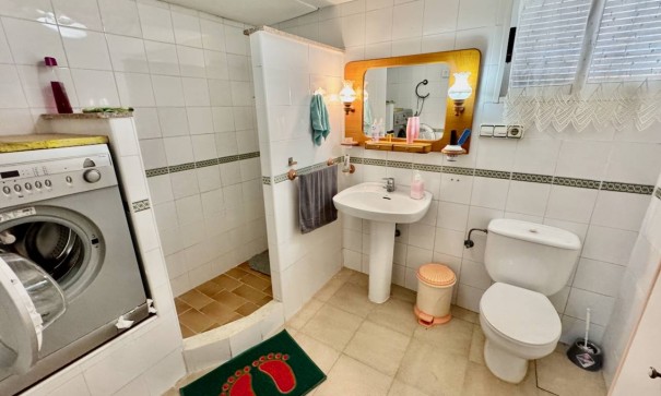 Resale - Freistehende Villa -
Guardamar del Segura