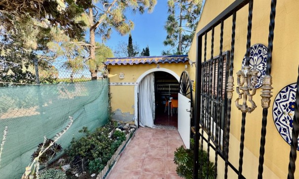 Resale - Freistehende Villa -
Guardamar del Segura