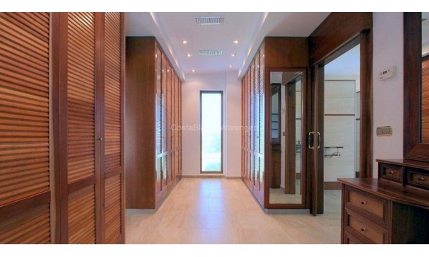 Herverkoop - Vrijstaande Villa -
Penàguila