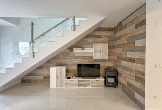 Revente - Maison de ville -
Bigastro