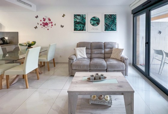 Revente - Maison de ville -
Bigastro