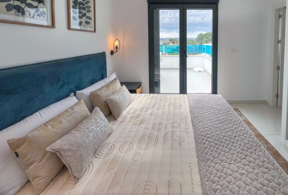 Revente - Maison de ville -
Bigastro