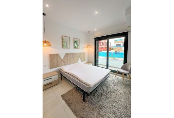 Revente - Maison de ville -
Bigastro