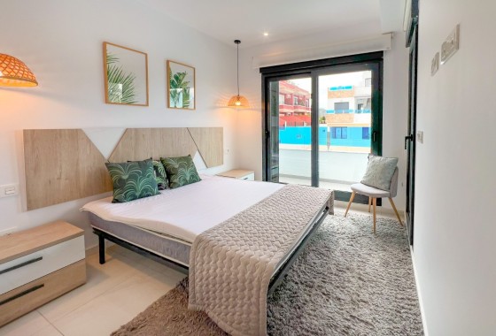 Revente - Maison de ville -
Bigastro