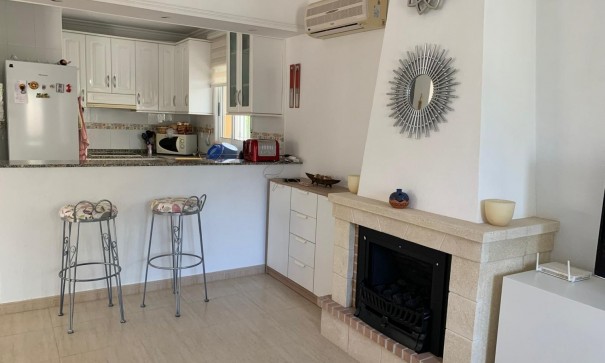 Sale - Detached Villa -
Guardamar del Segura - Guardamar - El Raso