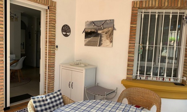 Sale - Detached Villa -
Guardamar del Segura - Guardamar - El Raso