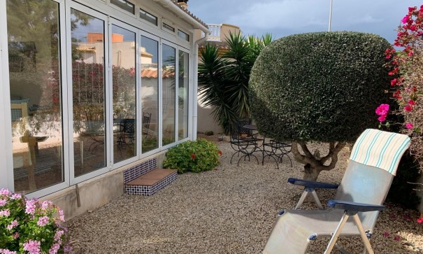 Sale - Detached Villa -
Guardamar del Segura - Guardamar - El Raso