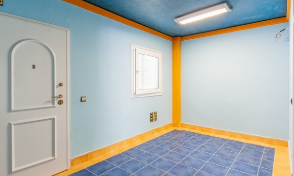 Revente - Commercial -
Orihuela Costa - La Regia